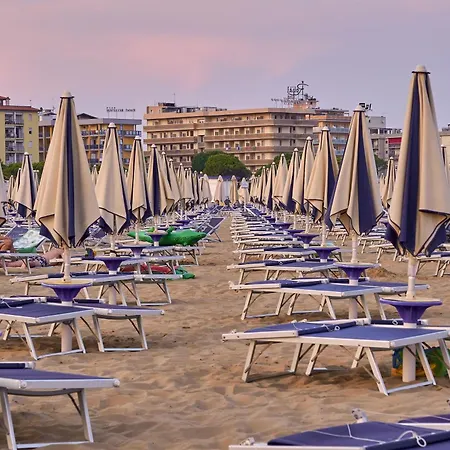 Διαμέρισμα Homely Bright Flat On The Shores Of *