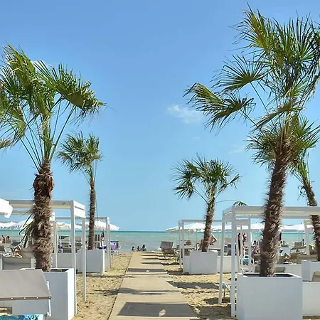 Homely Bright Flat On The Shores Of Διαμέρισμα