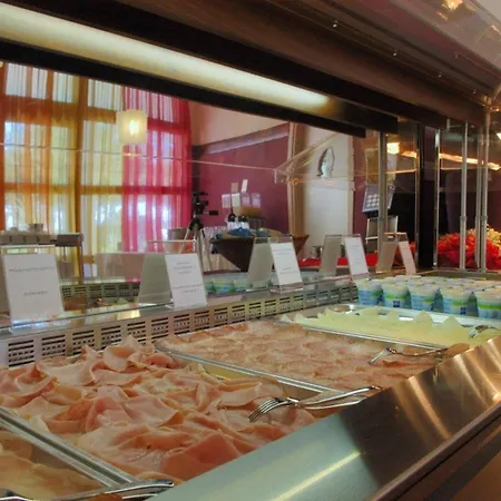 Homely Bright Flat On The Shores Of Appartement *