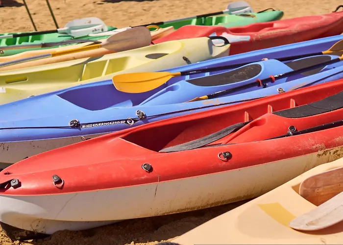 Homely Bright Flat On The Shores Of * 比比翁